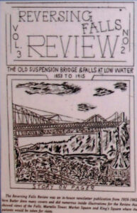 Une du magazine «Reversing Falls Review» avec un dessin d'un pont au-dessus d'une rivière